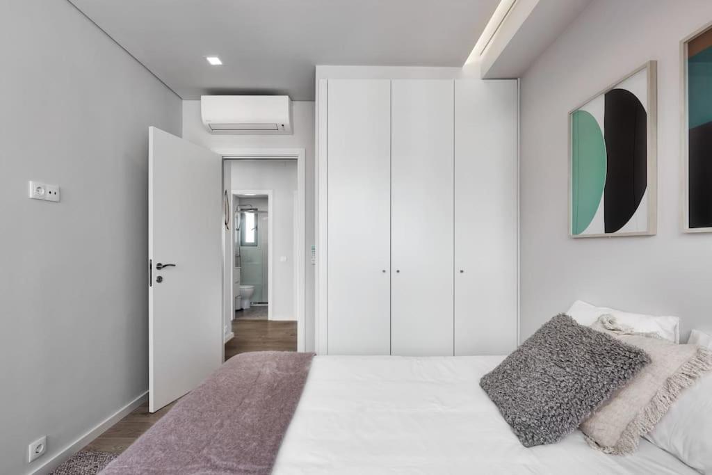 Central With Balcony Apartamento